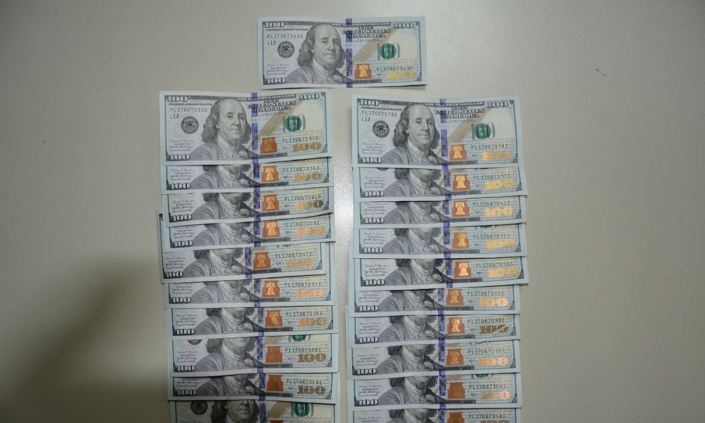 Uhapšeni državljani Srbije: Mijenjali lažne dolare, pa prijavljeni policiji