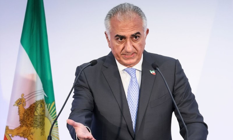 Iranski opozicionar: Saznajte više ko je Reza Pahlavi, čiji povratak pozivaju demonstranti u Iranu