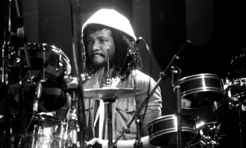 Za Gremi bio nominovan čak 13 puta: Umro čuveni bubnjar i pionir rege muzike Slaj Danbar VIDEO