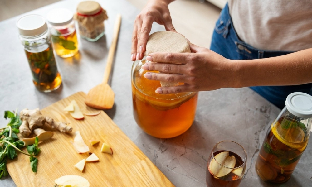 Sve popularniji fermentisani napitak: Šta treba znati prije pravljenja kombuče