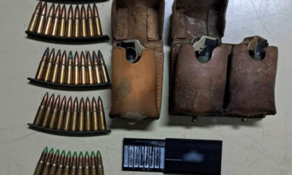 Policijska akcija u Novom Gradu: Oduzeto oružje, eksploziv i sumnjiva praškasta materija