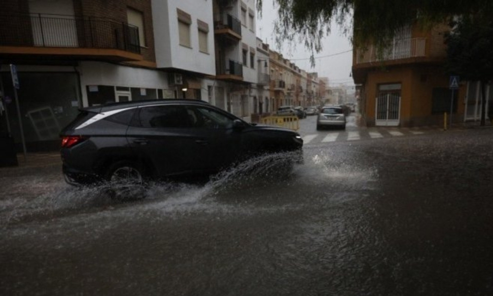Zapad Kosova i Metohije pod vodom: Evakuacije, nestanci struje i vode FOTO VIDEO