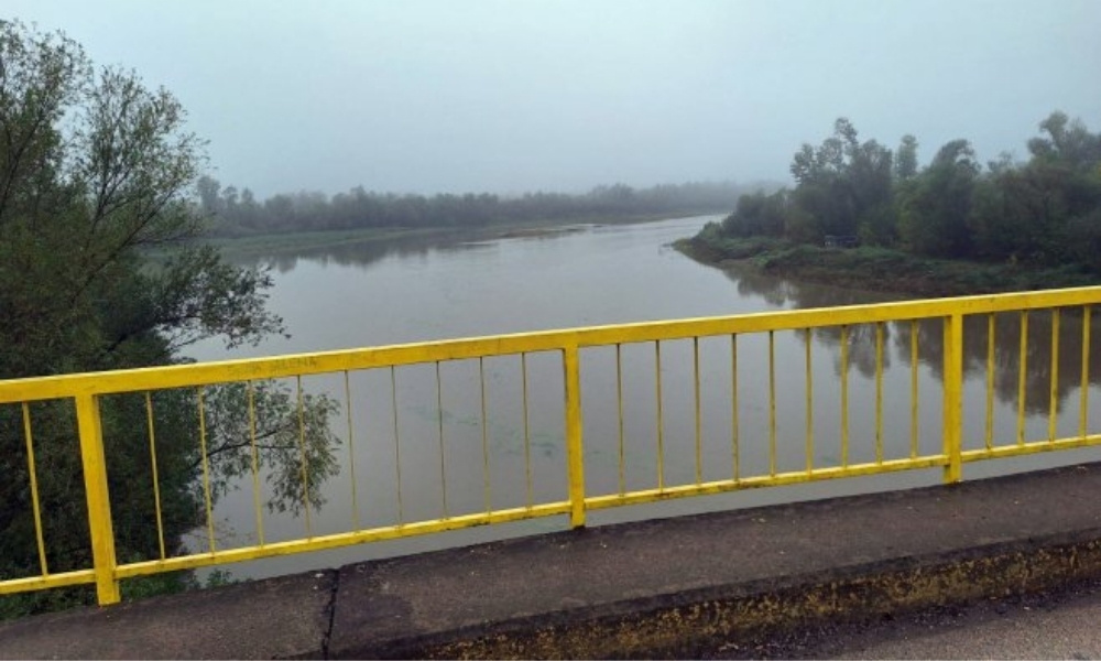 Rijeka Bosna se izlila u Rajlovcu: Poplavljena dvorišta i poljoprivredno zemljište