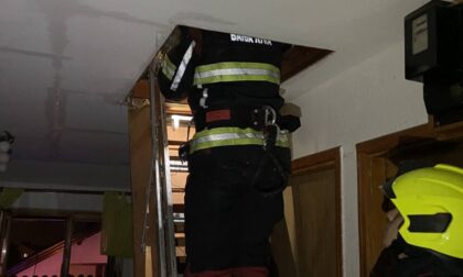 Bilo je posla za vatrogasce: U Banjaluci gorio dimnjak, krov i kontejner FOTO