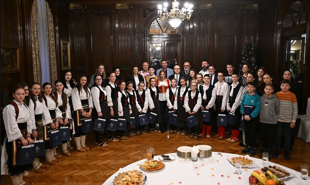 Uručio poklone: Vučević ugostio djecu iz Prijedora, Bosanskog Grahova i Herceg Novog