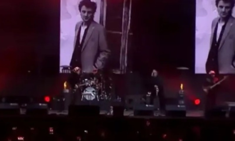 Za sekund nastao pravi tajac i drama: Koncert u luksuznom hotelu umalo okončan tragedijom