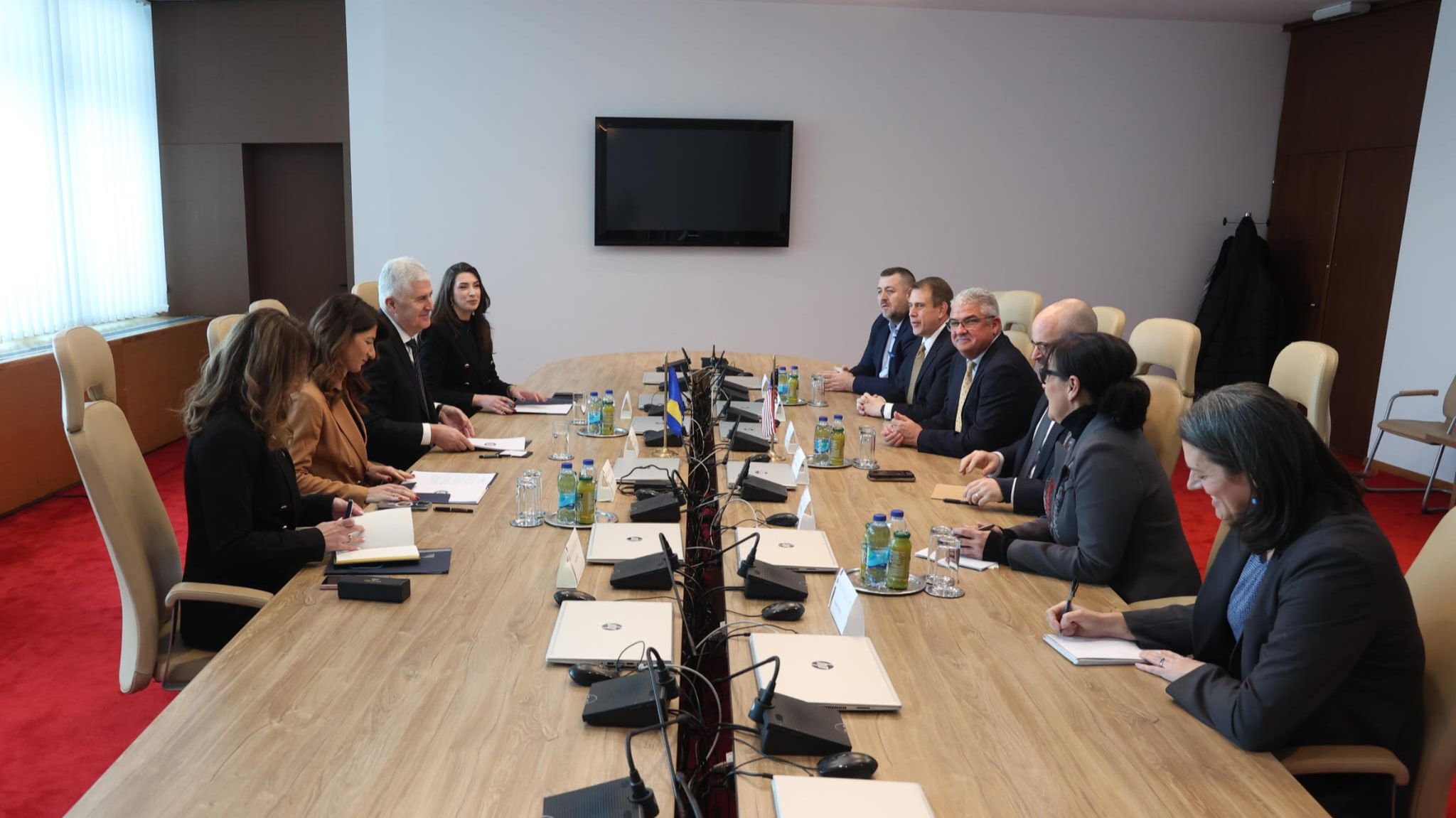 Čović sa Ginkelom: Razgovori o unapređenju energetske diverzifikacije BiH