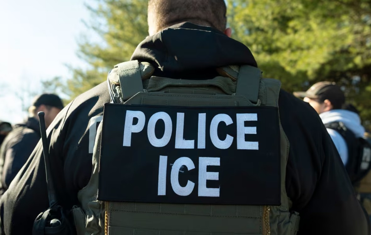 Uprkos sudskom nalogu koji je zahtijevao hitno puštanje djeteta: Agenti sa ocem priveli i djevojčicu (2)