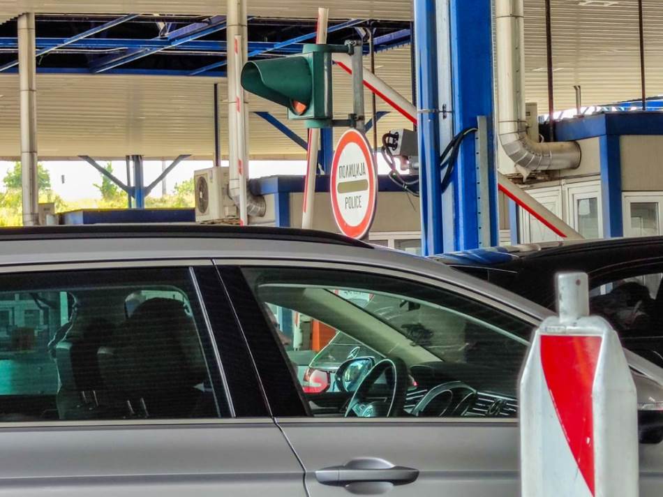 Na pomolu novi kolaps! Apsurd u BiH – novi most čeka, stari puca po šavovima