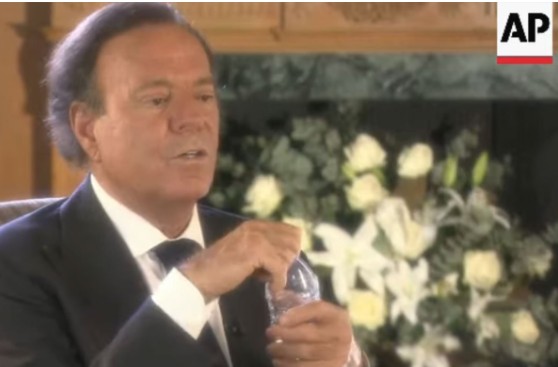 Slavni pjevač negirao optužbe za seksualno i psihičko maltretiranje: Ja sam žrtva klevete