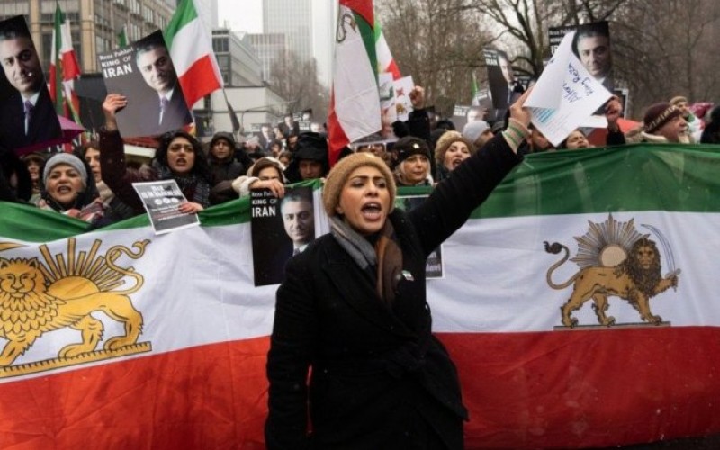 Protesti u Iranu ulaze u treću nedjelju: Više od 2.600 privedenih, raste broj žrtava