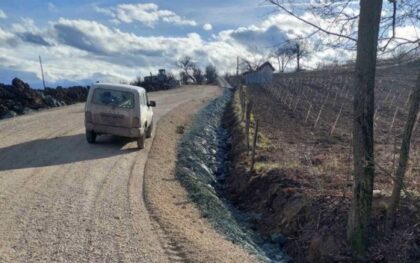 RiTE Ugljevik uputio izvinjenje mještanima pogođenih naselja: Pokrenuto klizište, zatvoren put