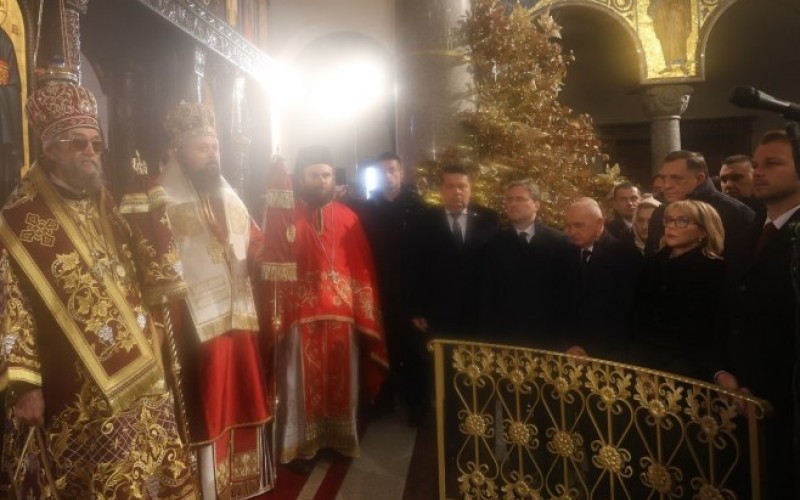 Praznik Svetog prvomučenika i arhiđakona Stefana: Zvaničnici na liturgiji u Hramu Hrista Spasitelja