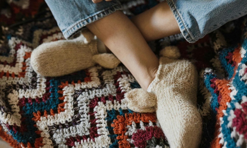 Hladni talas dolazi: Zašto su priglavci najbolje rješenje za tople noge