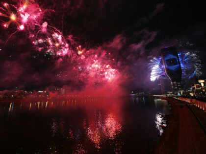 Atmosfera “eksplodirala” u ponoć! Živahan doček Nove godine na trgovima širom regiona