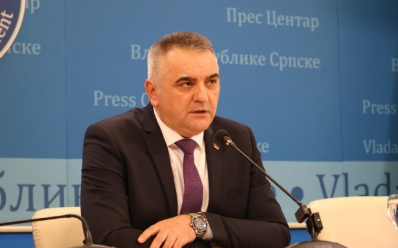 Pala Vlada! Minić potvrdio da je vratio mandat VIDEO