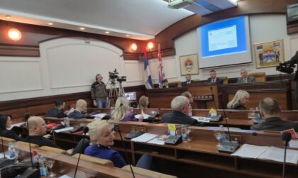 Usvojen dnevni red: Izbor direktora Banskog dvora kao da je NASA FOTO