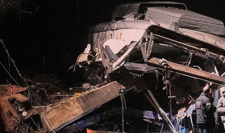 Nova nesreća u Španiji: Voz udario u potporni zid, poginuo mašinovođa, desetine povrijeđenih