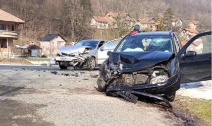 Teška nesreća: Sudar dva vozila, ima povrijeđenih