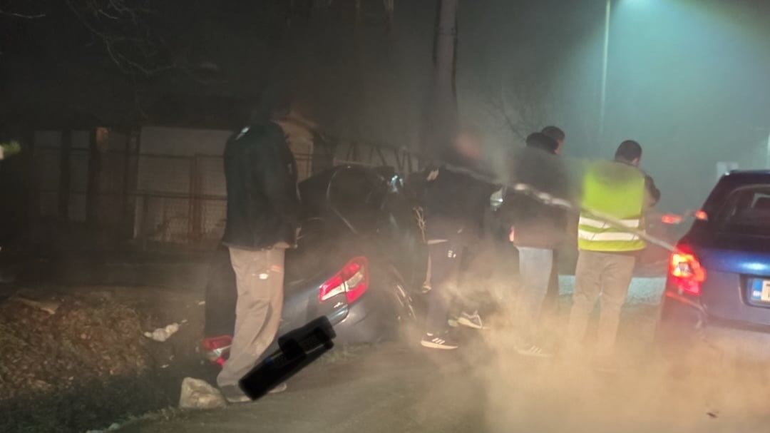 Haos u Tuzli: Napadnuti navijači Crvene zvezde VIDEO