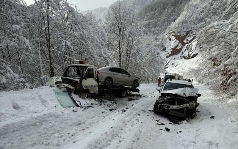 Saobraćaj bio obustavljen: Teška nesreća na putu Sarajevo-Foča