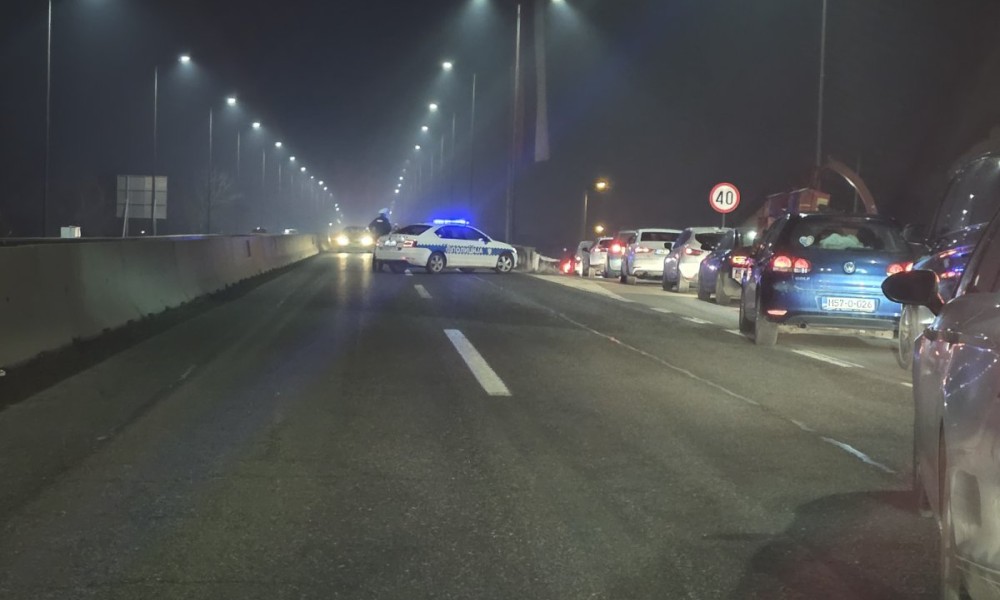 Detalji nesreće na brzoj cesti Banjaluka – Laktaši: Ima povrijeđenih, uviđaj pri kraju VIDEO