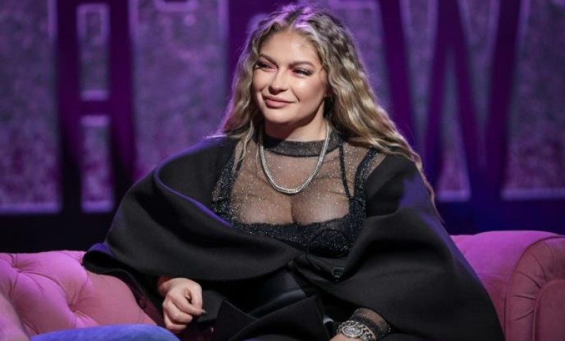 Vanja ne može da zaboravi ovu scenu:  Poznata pjevačica ponijela fiksni telefon na svirku