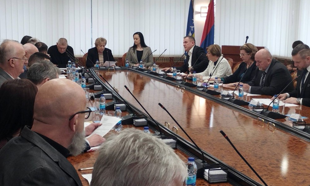 Nema saglasnosti u Vijeću naroda: O građenju bez naknade odlučuje Zajednička komisija