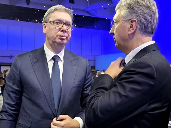 Važan razgovor u Davosu: Vučić sa Plenkovićem o NIS-u i ukupnoj energetskoj situaciji