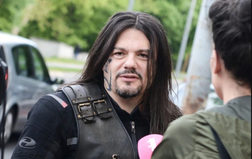 Pjevač iznio detalje o krahu braka: Žena me varala sa svojim učenikom