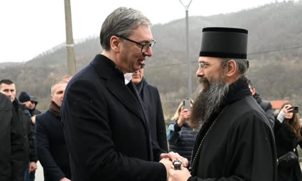 Vučić u posjeti crkvi: Ne morate da vjerujete, ali poštujte SPC