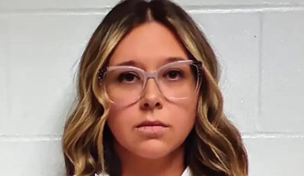 Sekretarica škole uhapšena zbog odnosa s učenikom: Samo smo tri puta