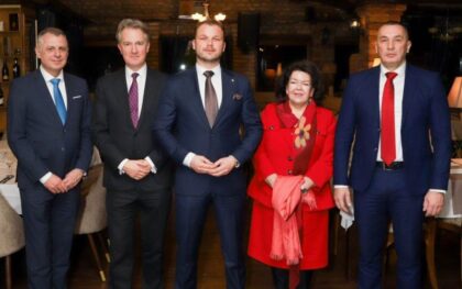 Stanivuković i Radojičić sa Kerin Pirs: Potvrđena posjeta britanskim gradovima