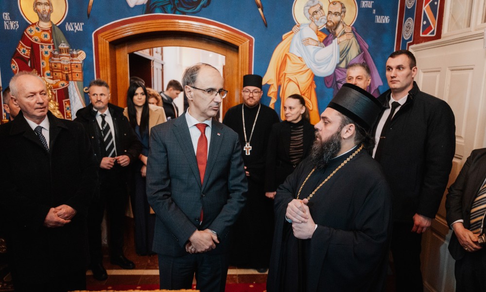 Premijer u Hrvatskoj: Episkop Heruvim uručio Macutu najviše odlikovanje