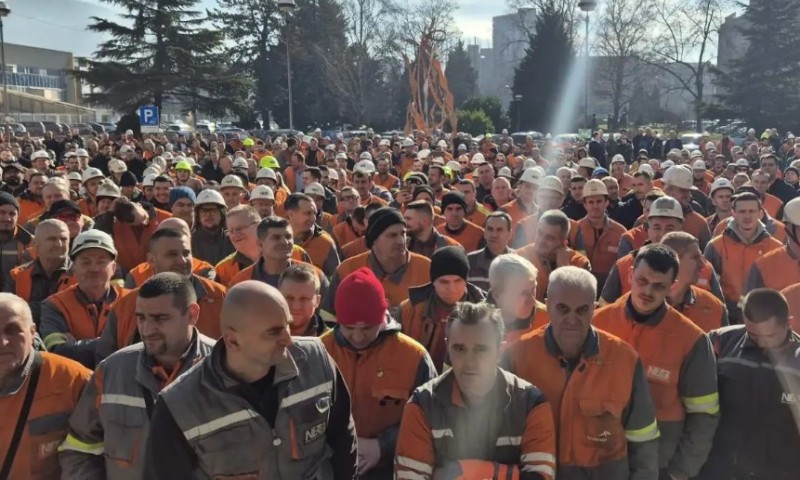 Izdisaji crne metalurgije u BiH: Radnici Nove Željezare Zenica na protestu