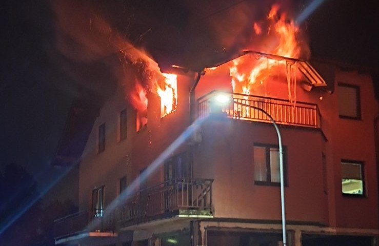 Gorjela kuća u BiH: Vatrogasci uz puno napora stavili požar pod kontrolu
