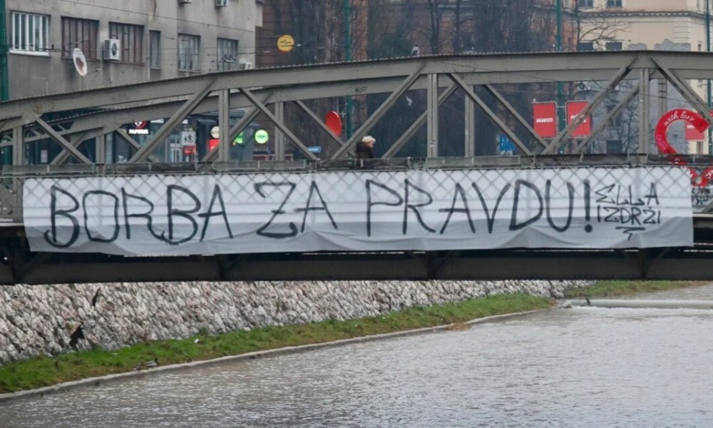 Tuga, bol i tišina: Sarajevo se oprašta od Erdoana i moli za spas Elle