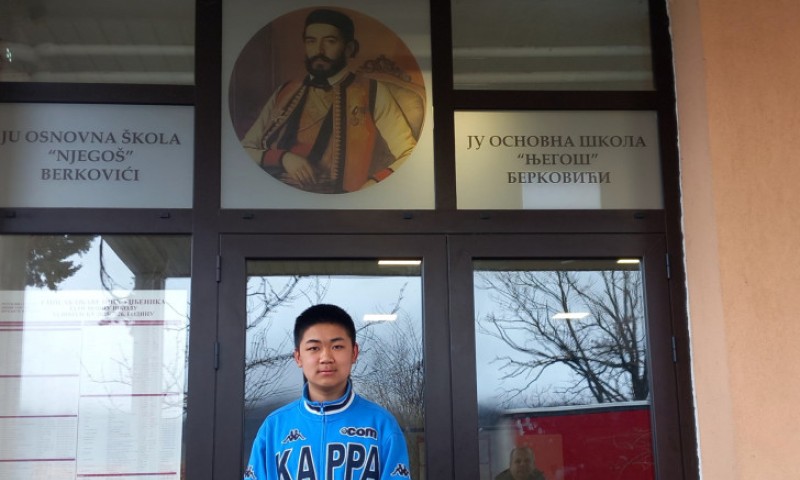 “Vanja” stigao u Berkoviće iz Kine: Srpski jezik mu nije težak, drugari ga obožavaju