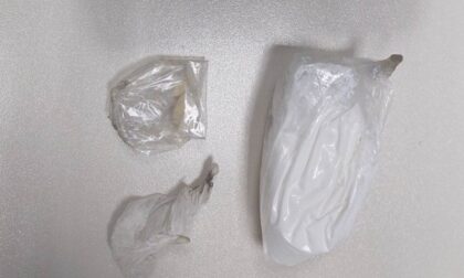 Vozač uhapšen: Drogiran sjeo za volan, policija u vozilu pronašla spid