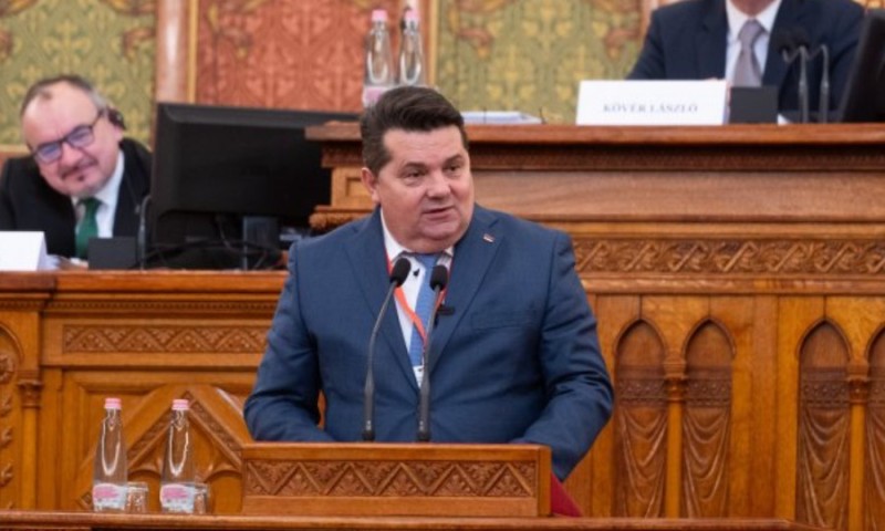 Stevandić iz Mađarske poručio Evropi: Ne odlučujte o nama bez nas