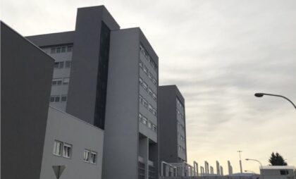 I tate ponovo mogu u rađaonu! Od danas dozvoljene posjete pacijentima na UKC-u