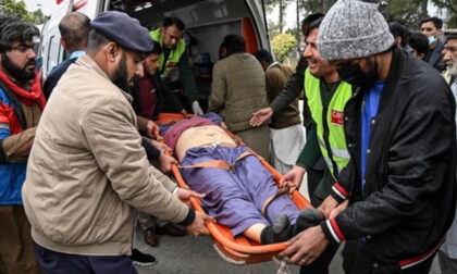 Eksplozija tokom molitve: Najmanje 31 osoba poginula, više od 169 povrijeđenih VIDEO