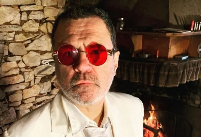 Pjevač se godinama opijao, a sada priznaje da je lošeg zdravlja: Imam cirozu jetre