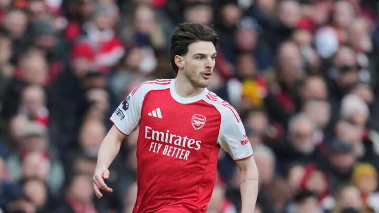 Fenjeraš stopirao Arsenal, goreće u šampionskoj trci