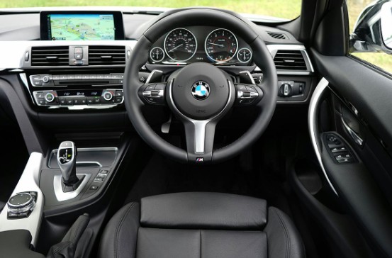 Digitalna revolucija na četiri točka: Softver postaje najvažniji dio automobila