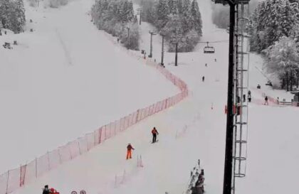 Snijeg ne prestaje padati na planinama u BiH: Tokom dana bijele pahulje stižu i u niža područja