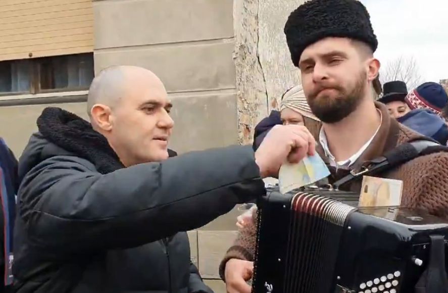 Mještani Odžaka o porodici Josipa Dabre koji pjeva o Paveliću: Oni su poštena srpska porodica