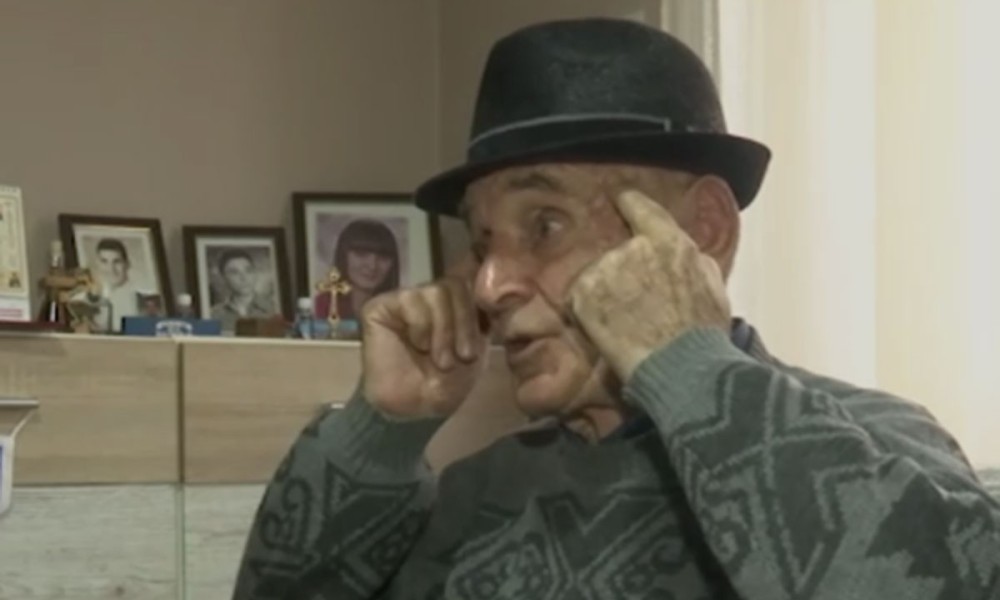 Život priča: Otac Radeta ispisao iz škole, a on postao učitelj, prevodilac, svirač i pjesnik