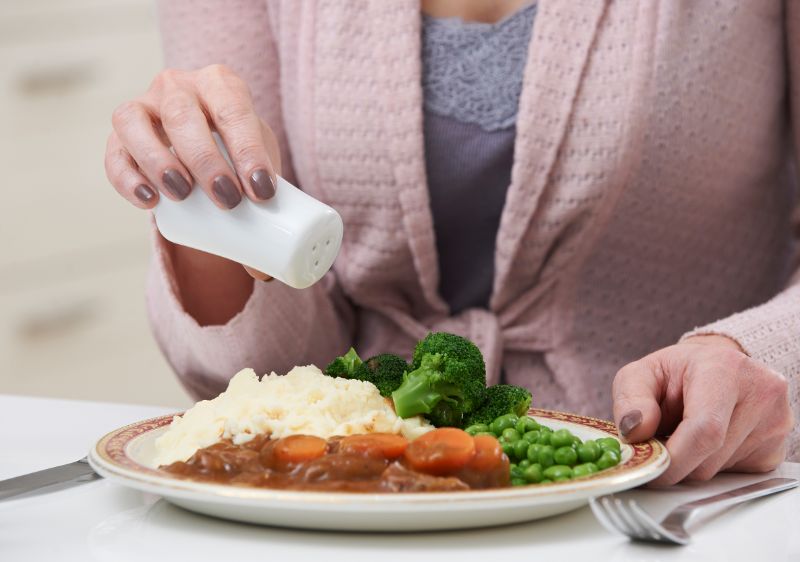 Kako da smanjite unos soli, a da hrana ne izgubi ukus?