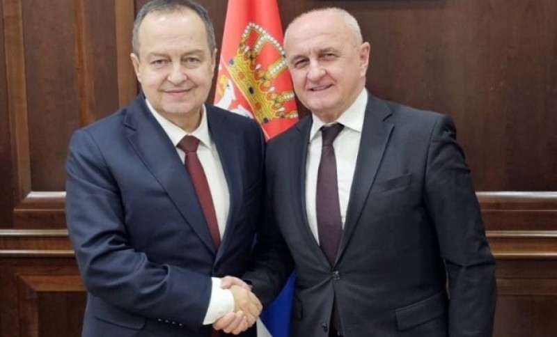 Đokić se obratio Dačiću: Dragi moj druže, volim te i znam da ćeš pobijediti FOTO